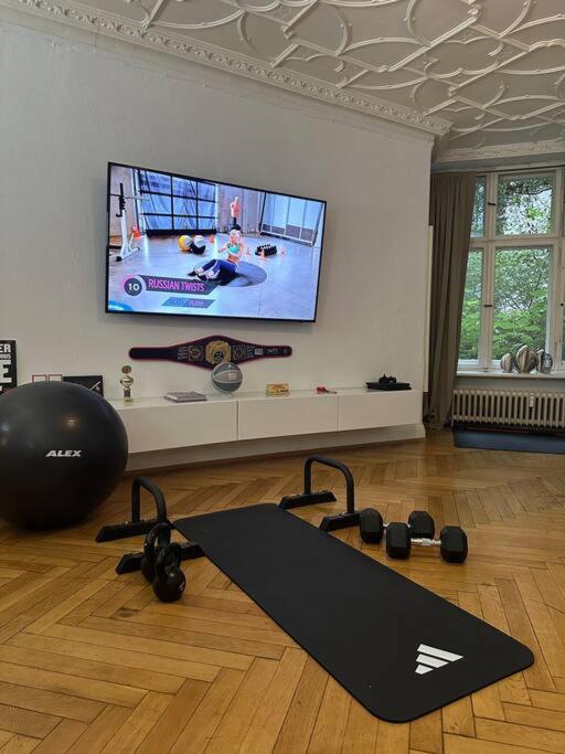 Grosses Apartment Am Kudamm Berlin Zewnętrze zdjęcie