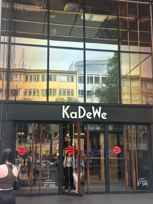 Grosses Apartment Am Kudamm Berlin Zewnętrze zdjęcie